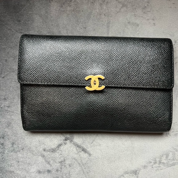 Sold. Chanel vintage caviar black clutch wallet - Picture 3 of 17